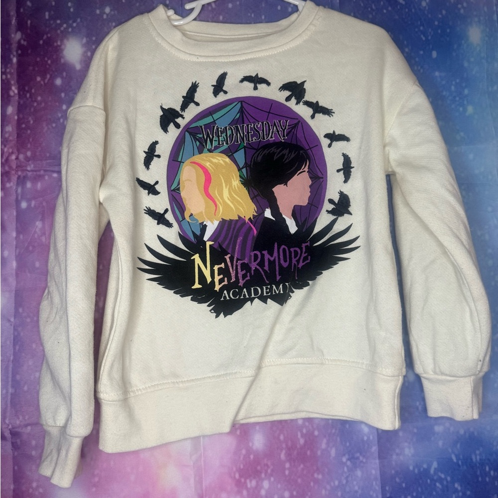 Girls Wednesday Addams crewneck 🛍